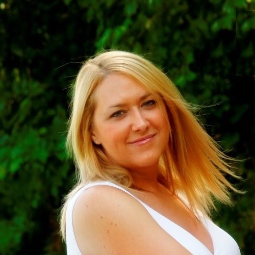 Brianna Schmidt, Realtor headshot